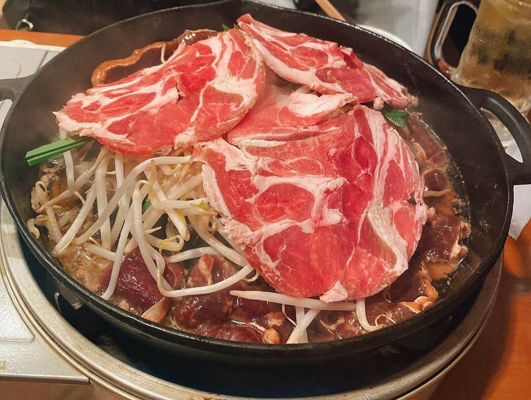 亜矢みつき（神谷充希）さんのインスタグラム写真 - (亜矢みつき（神谷充希）Instagram)「ジンギスカン焼き×しゃぶ食べ放題🐏 さいくうだたヽ(´▽｀)/ さっぱりいただけるよう！！ もち、〆のラーメンもペロリだがな👍 #ジンギスカン #ラム #焼き #しゃぶ #目黒 #羊やカブト #食べ放題 #亜矢めし散歩 #過去pic」9月21日 17時40分 - ma.yamitsuki