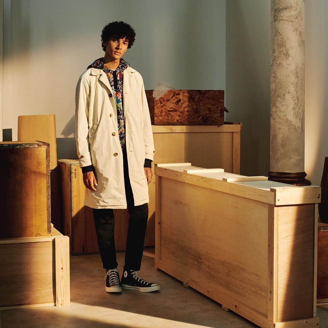のインスタグラム：「This limited-piece collection represents the union between the Italian savoir faire and the radiant #Missoni lifestyle that engages with and draws inspiration from the surrounding world and where family, tradition, experience and memory come to life in an ever-evolving narrative of colors, textures and patterns; always alluding to a modern bohemianism and the leisurely manner of the nonconforming bon vivant. #MISSONIxMRPORTER @mrporterlive」