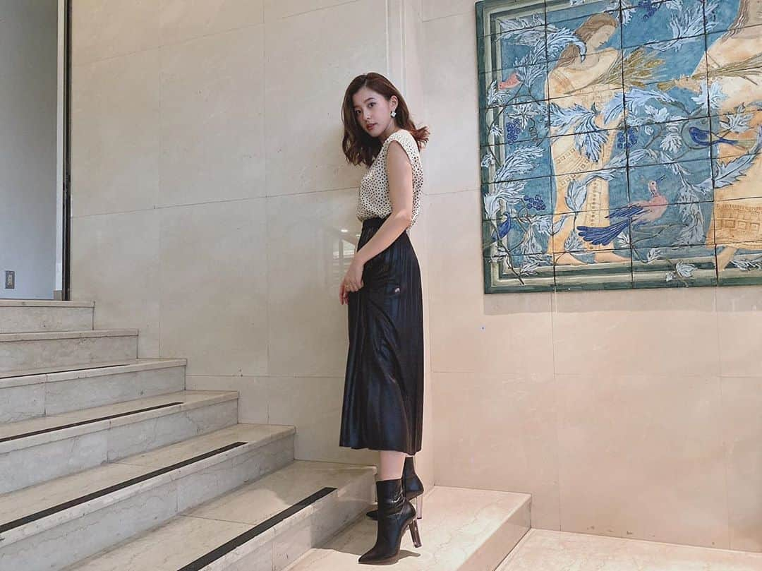 朝比奈彩さんのインスタグラム写真 - (朝比奈彩Instagram)「tops @allureville_official skirt @public_tokyo accessory @e.m.portrait boots @ dianashoespress . ドットって久しぶりに着たけど、 かわいい、、。かわいすぎる。 . #ootd #outfit #fashion #make #makeup @edokoi_9ch」9月21日 17時57分 - asahina_aya