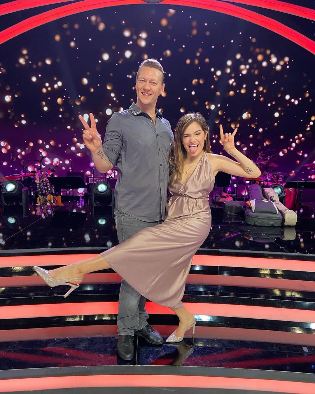 チャチー・ゴンザレスのインスタグラム：「AND ONCE AGAIN HE’S BLOWN ME AWAY WITH HIS MOVES 🕺🏼 Love of my life @jukkadudeson absolutely crushed the Jive last night on #tanssitähtienkanssa with @k_trim ❤️ He’s gone into this whole experience fearlessly and I’m so beyond proud of him. He’s having the time of his life in this new sport...and I’m LIVING for these little outfits they have him in😜 please please with cherry on top vote for him and his extremely talented dance partner! (You can vote even if you don’t live in Europe! Link in my bio ❤️) If you would like to vote : Text 2 to 17225 or call 0700 79002 🕺🏼🕺🏼🕺🏼 Jos tykkäsit, saa äänestä lähettämällä tekstiviesti 2 numeroon 17225 tai soittamalla 0700 79002 KIITOS and THANK YOU ❤️ GO JUKKA JA KATRI!!」