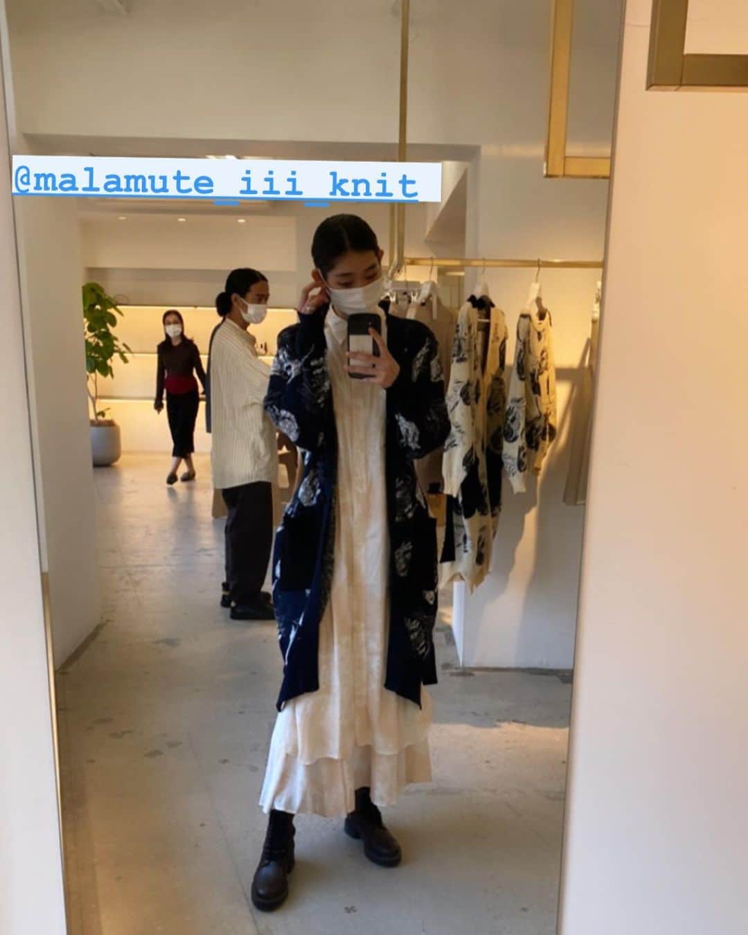 江原杏樹さんのインスタグラム写真 - (江原杏樹Instagram)「@malamute_iii_knit  2021S/S お可愛でした💙  届くの楽しみでもう春が待ち遠しい。。。」9月21日 18時49分 - bon_anjou_r