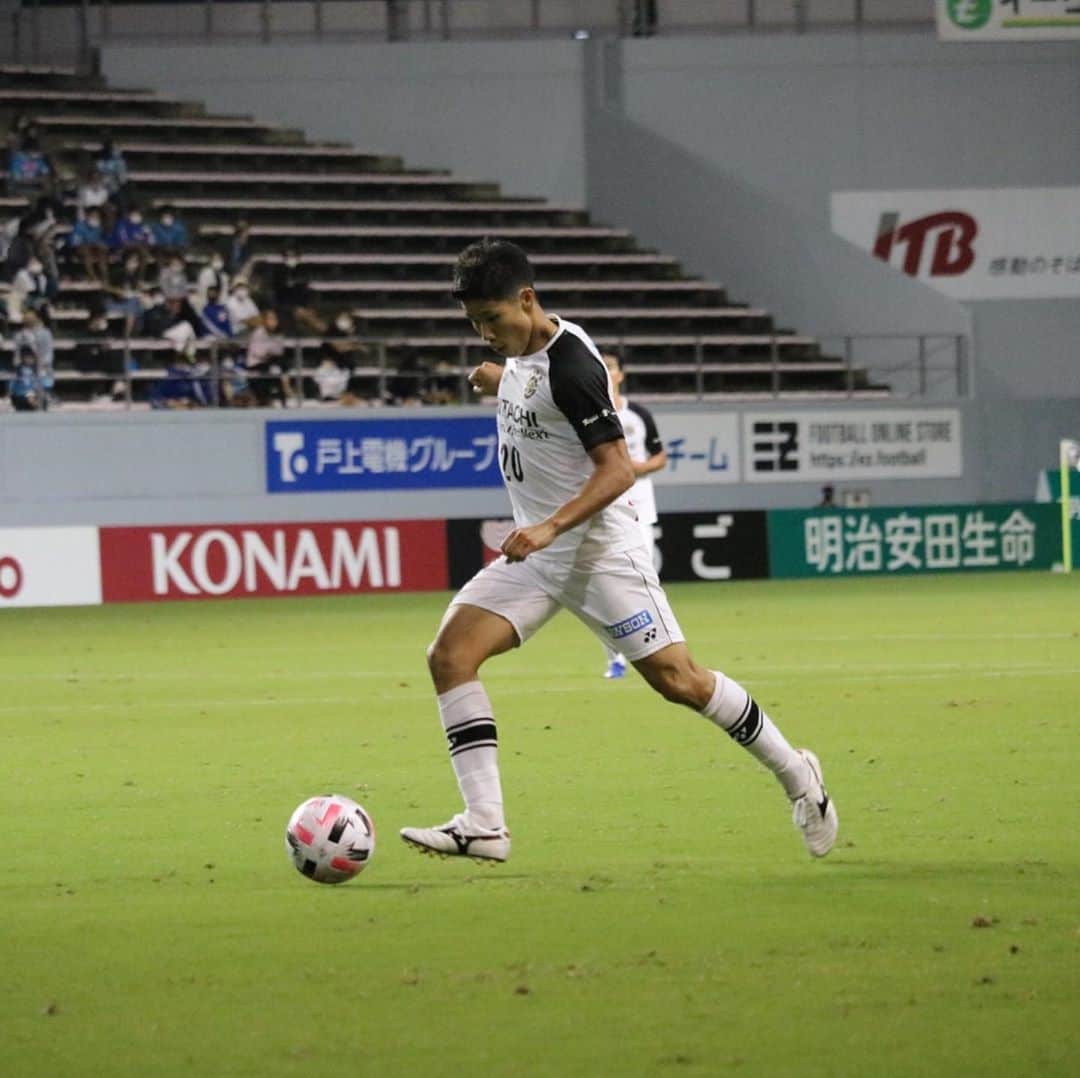 三丸拡のインスタグラム：「. あっという間の前半戦でした。 スタジアム、DAZNでの応援ありがとうございました！  後半戦はもっと結果にこだわって。 勇気と感動を与えられるように！  #柏レイソル」