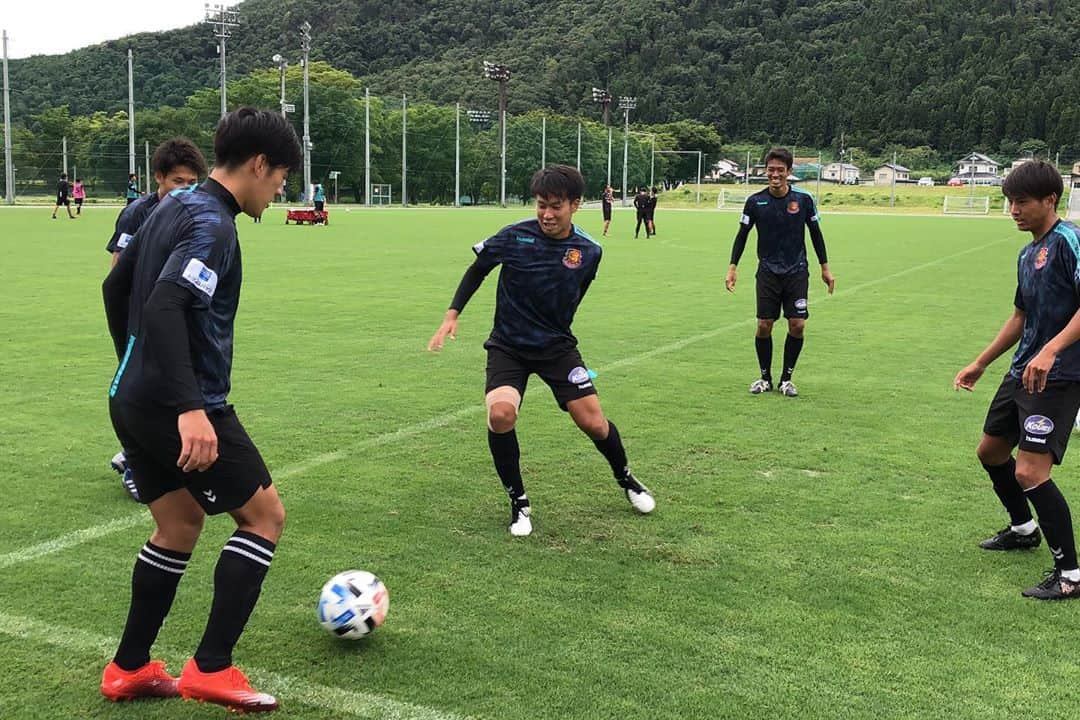 福島ユナイテッドFCさんのインスタグラム写真 - (福島ユナイテッドFCInstagram)「明日は…ホーム今治戦⚽️ 前回試合前にインスタアップして勝ったので、ゲン担ぎ👍  ユナサポの皆さん、明日とうスタでお待ちしてますね😊  ちょっと早いけどおやすみなさい😴  #おやすみ前に #笑顔 #癒される #明日もがんばろう #連勝するぞ #明日は雨降らないといいな #ちょっと涼しいみたい #福島ユナイテッド」9月21日 20時16分 - fukushimaunited_fc