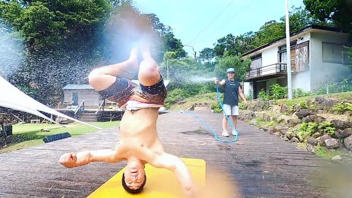 大野愛地のインスタグラム：「this is my summer🌴﻿ with my #GoPro 🔥﻿ ﻿ GoProさん主催のキャンプに参加させていただきました！﻿ 色んな意味でめっちゃくちゃ暑かったんで、Bgirlのラムちゃんに水撒きしてもらいました。笑﻿ ﻿ SPECIAL THANKS﻿ @goprojp ﻿ @bgirl_ram ﻿ ﻿ ﻿ #goproのある生活 ﻿ #gopro9black」