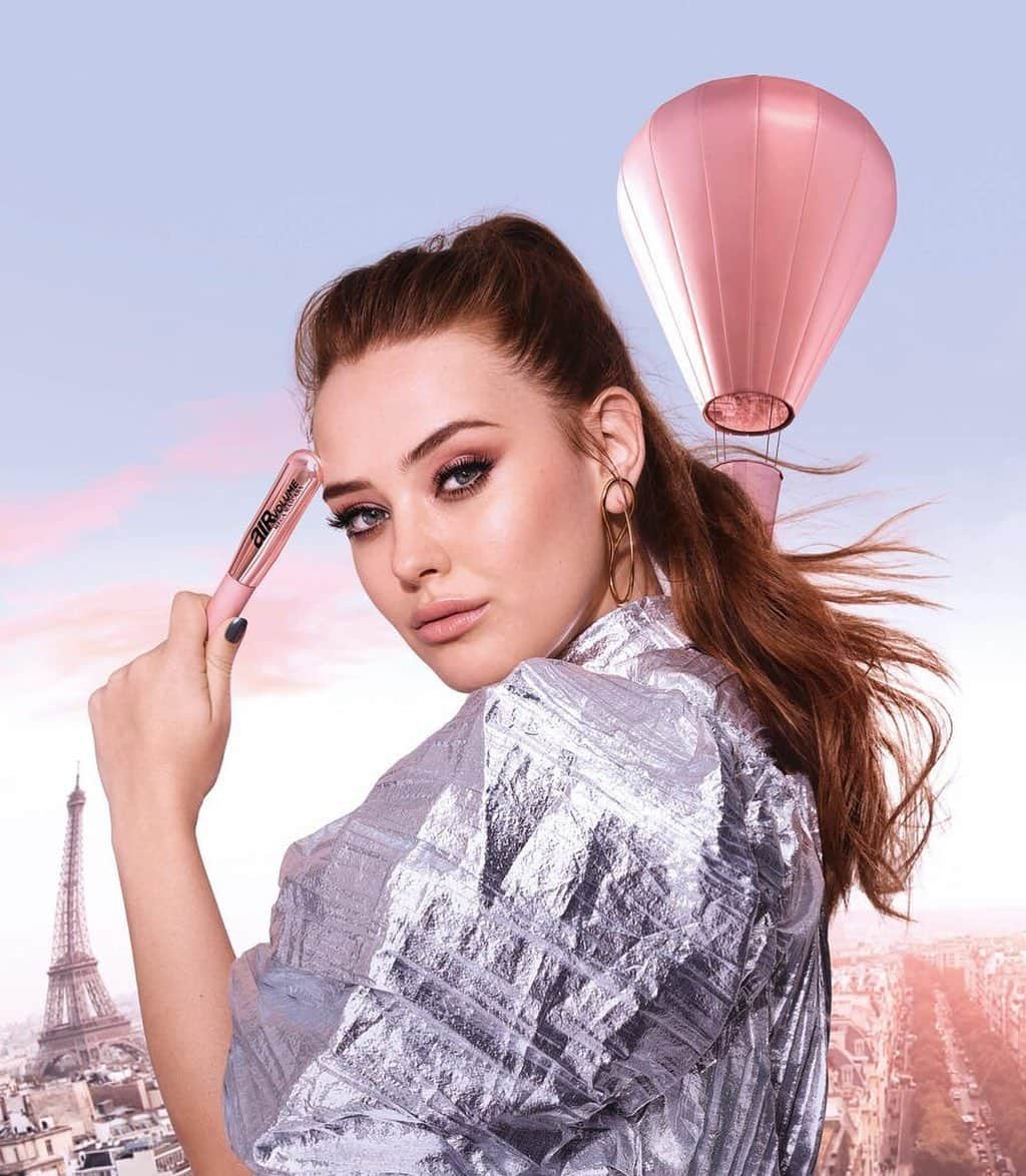 キャサリン・ラングフォードのインスタグラム：「AIR MASCARA 🌬☁️☁️ @lorealparis」