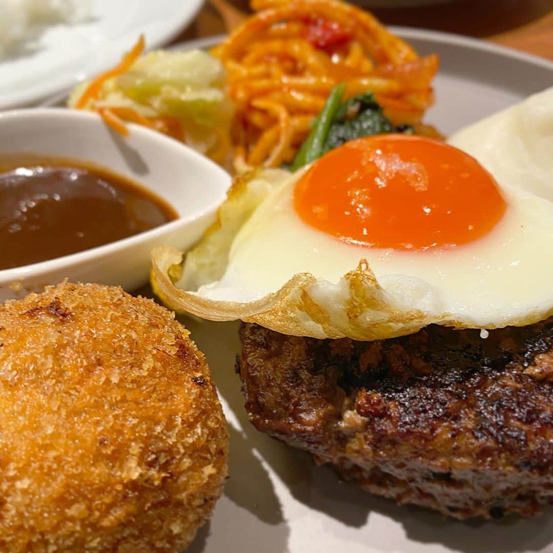 東京肉レポートのグルメインスタ