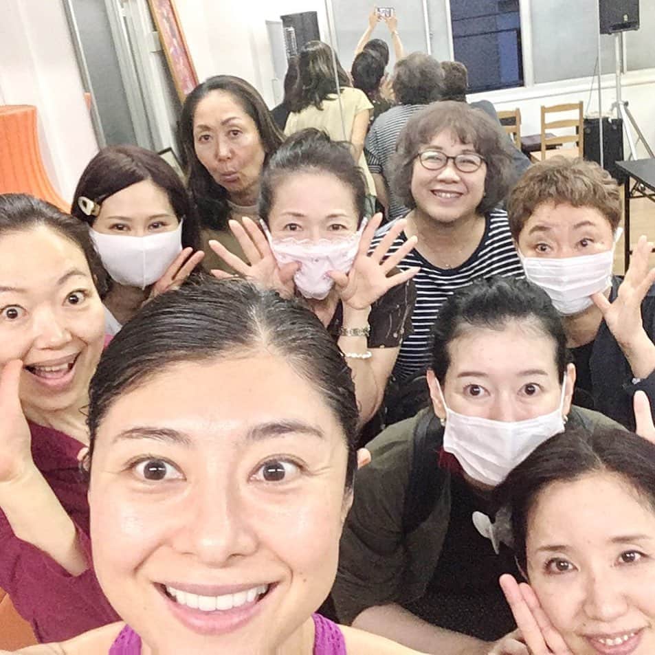 間々田佳子のインスタグラム：「#コアフェイストレーニングインストラクター養成講座 第一期生 3日間頑張りました！  明日は試験日 頑張って‼️  #間々田佳子 #ままだよしこメソッド株式会社 #コアフェイストレーニング」