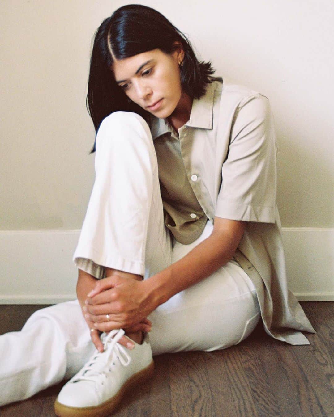 Club Monacoのインスタグラム：「"I'm quite minimal in the way I live, and that's definitely articulated in my personal style. I also gravitate towards relaxed, tailored pieces—something carried on from my New York days." - Founder of organic beauty line @lesseofficial, @neadajane . #35YearsOfClub」
