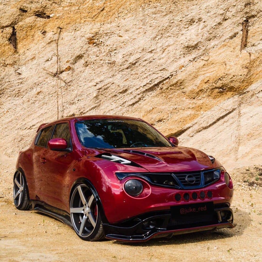 Nissanさんのインスタグラム写真 - (NissanInstagram)「Bold styling, compact yet practical dimensions and a high-riding stance driving position #NissanJuke 📸 @juke_red」9月21日 22時12分 - nissan