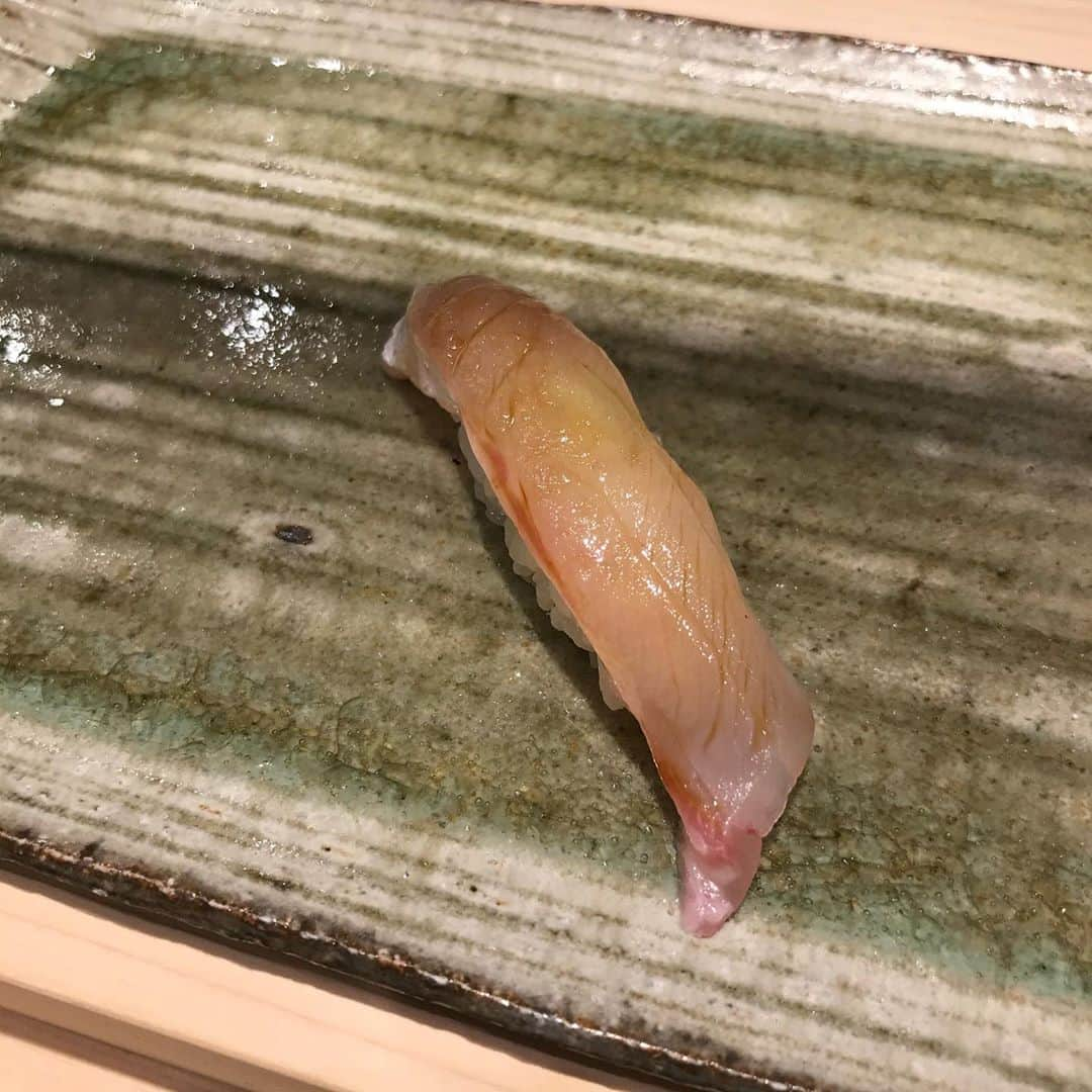 丸山敬太さんのインスタグラム写真 - (丸山敬太Instagram)「金沢といえば お鮨ですね。  今回は初めてお邪魔しました 鮨治さん  美味しゅうございました。」9月21日 22時15分 - keitamaruyama