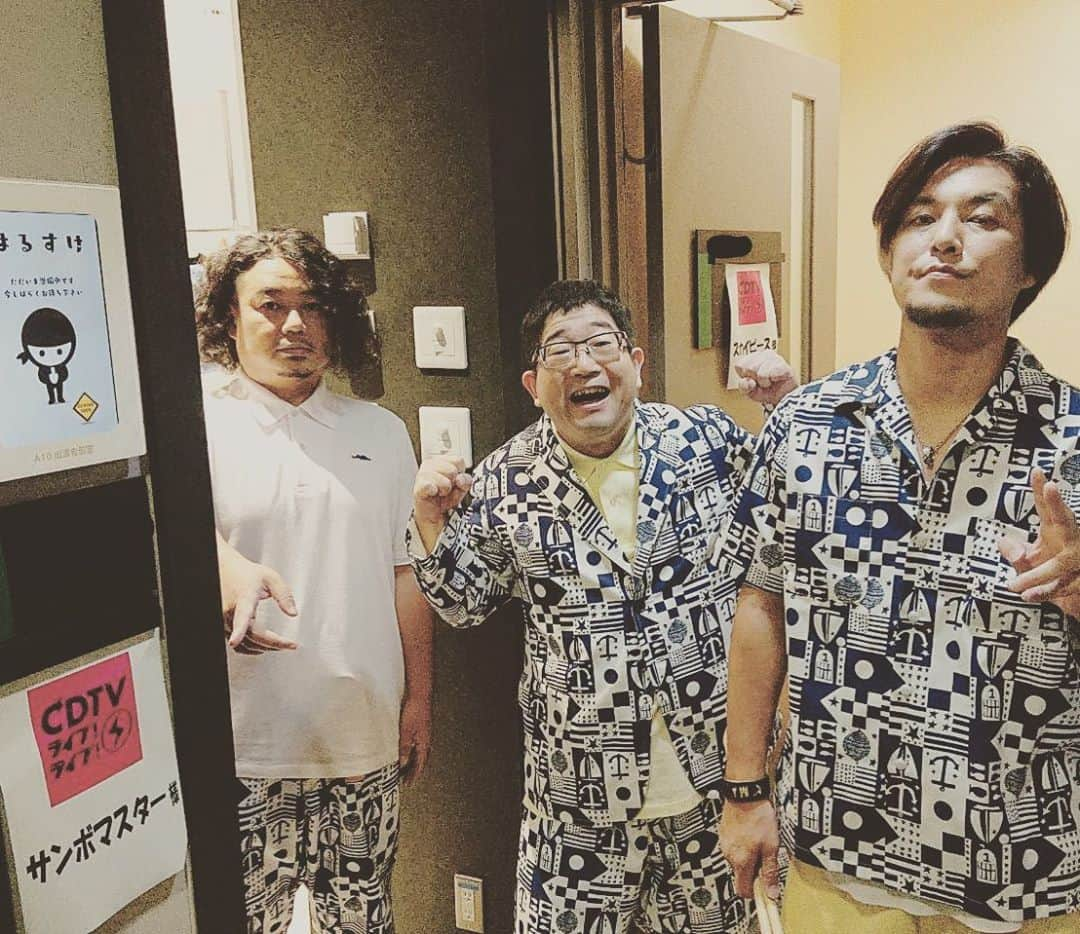 山口隆さんのインスタグラム写真 - (山口隆Instagram)「#CDTVライブライブ ‼︎ ありがとうございました‼︎ ロックンロール鳴らせて幸せでした‼︎ #忘れないで忘れないで」9月21日 22時16分 - yamaguchi_sbm