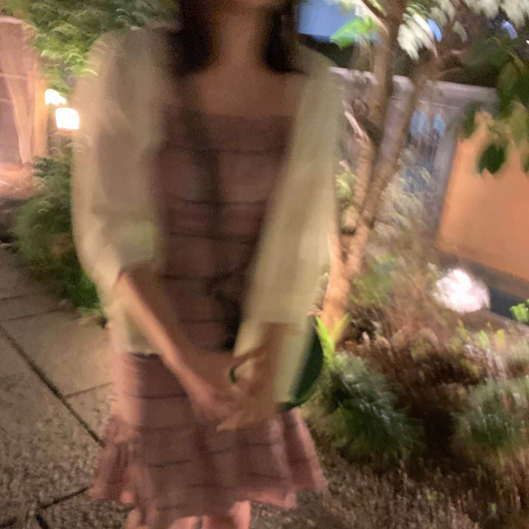 白井杏奈さんのインスタグラム写真 - (白井杏奈Instagram)「・ みなさん連休いかがお過ごしですか？ 私は学校が水曜日休みなので5連休です🩰 なにしよう☁️☁️ おすすめの音楽、TVなどなどあったら教えてください！」9月21日 22時24分 - lespros_anna