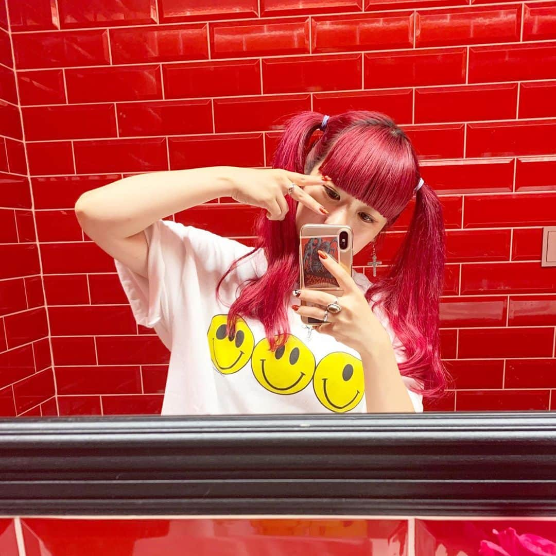 KARIN さんのインスタグラム写真 - (KARIN Instagram)「らぶぴーすっ」9月21日 22時40分 - karin.tempurakidz