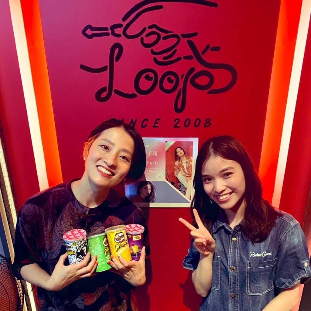 仮谷せいらのインスタグラム：「見田村さんとのツーマン、 お越しくださりありがとうございました！👯‍♀️✨ LIVEにも、自分で選んだセトリにも 緊張しましたが… 50分間🎤💓楽しかったです！！！！ 程よく喉が疲れてる🐶 幸せな疲れだ！  またライブハウスでお待ちしてますね♡  そして見田村さん、おめでとうございます㊗️🥰💍💐  1.Cover Girl 2.Odora Never Cry 3.しぶといLady 4.ONE S'MORE 5.夜明けの街 CICADA cover 6.水星 7.ZAWA MAKE IT 8.MYC 9.What a day! 10.Colorful World」