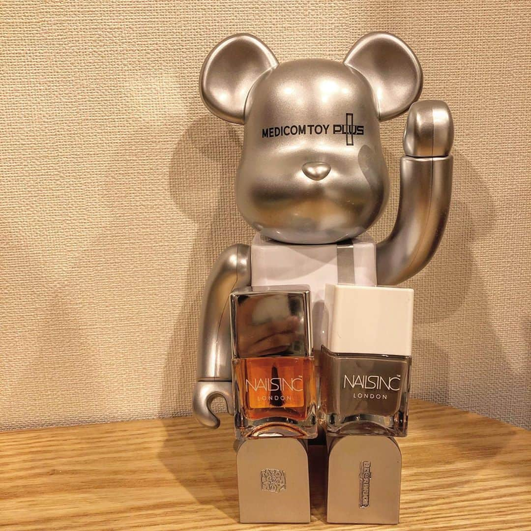 矢吹世奈さんのインスタグラム写真 - (矢吹世奈Instagram)「・ しおんぴに頂きました🥺💞 #nailsinc #ネイルズインク はやく乾くことで有名なマニキュア💅🤍🤎 なんでもない日のプレゼントって ラッキーで幸せな気分になる🤩🤩🤩 #なんでもない日万歳  わたしがすっぴんだったせいで しおんぴと写真撮ってないのです！ ごめんなさい🙏🏼🙏🏼🙏🏼笑 #しおんぴ #優しさの塊 #感謝感激」9月21日 23時17分 - sena_yabuki