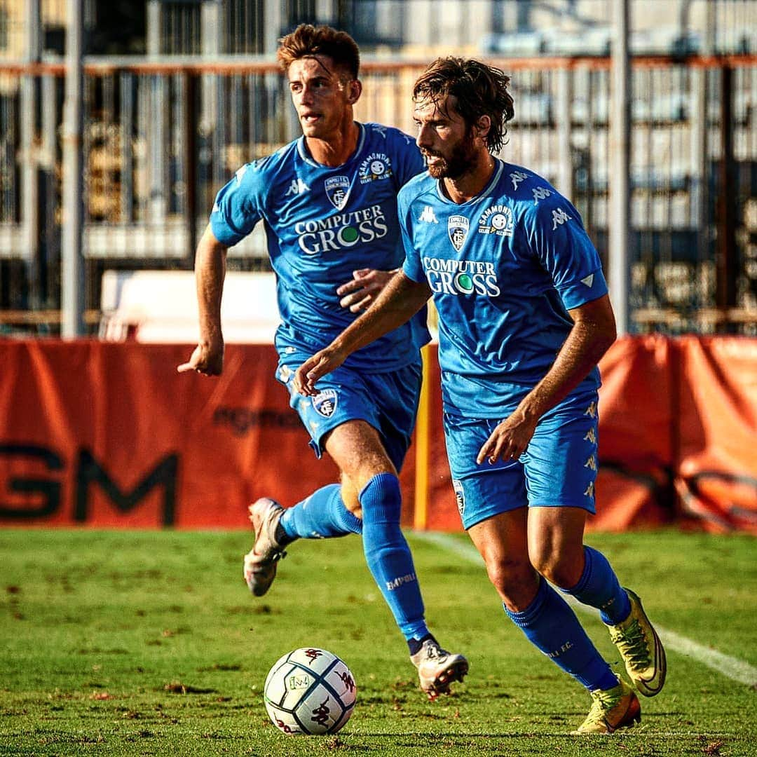 エンポリFCさんのインスタグラム写真 - (エンポリFCInstagram)「Scatti dal Castellani, scatti da #EmpoliVisPesaro 📸📸📸」9月21日 23時18分 - empoli_fc_official