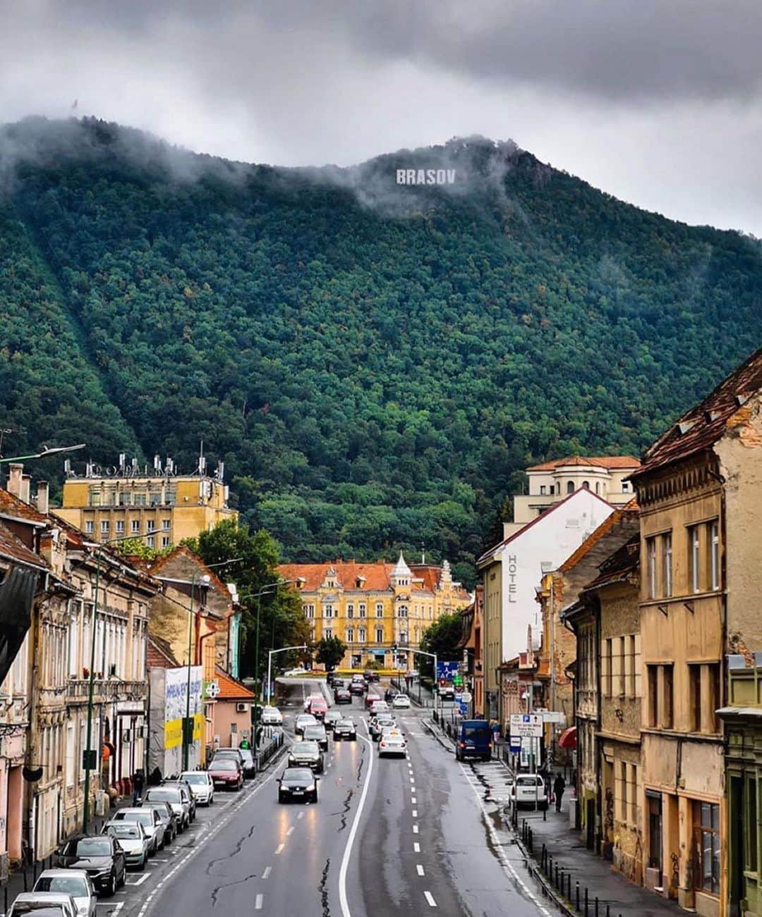 The Luxury Lifestyle Magazineさんのインスタグラム写真 - (The Luxury Lifestyle MagazineInstagram)「Tag someone you would take here! 😍 @forbesromania #Brasov   Brasov is located in the central part of Romania about 100 miles north of Bucharest and 200 miles from the Black Sea. The city is notable for being the regional capital of the Transylvanian Saxon’s of the Burzenland administrative area in the past, and a large commercial hub on the trade roads between east and west, as well as the birthplace of the national anthem of Romania. @forbesromania   By: @anitafrancu333, @luxurylifestyletravels」9月21日 23時51分 - luxurylifestylemagazine