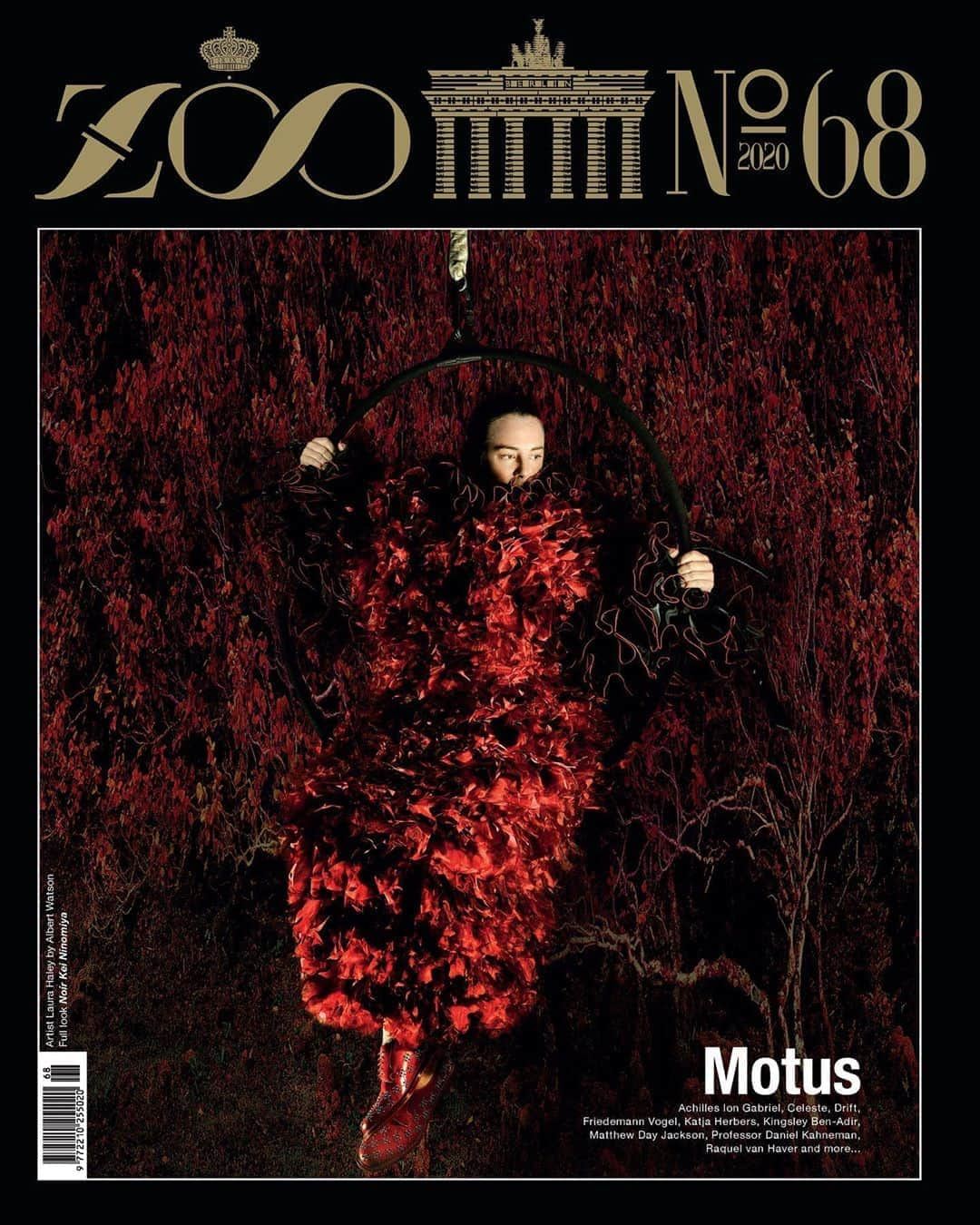 ZOO Magazineさんのインスタグラム写真 - (ZOO MagazineInstagram)「For issue 68, Motus. . .  We look at how drive, movement and progression informs this new and fastly adapting world we all live in. Change seems to finally be coming to fruition. Movement seizing 2020 with a new and revived drive and momentum, leading to greater awareness of climate change, global Black Lives Matter protests and increased political transparency. In this coming issue we talk to Nobel Prize Winner, Professor Daniel Kahneman about his formative work, his definition of memory shifting how we look back on our own lives; BRITs Rising Star Award Winner Celeste on her hotly anticipated new album; Friedemann Vogel on the immersive world of dance and the renowned Stuttgart Ballet; Kingsley Ben-Adir on playing the great Malcolm X; Raquel van Haver on the communities behind her most impressive works and many more. Movement sits at the very core of this issue, the spontaneous and natural beauty that comes with any object or being in motion. .  Photography- Albert Watson.  Fashion Director - Joanne Blades.  Hair and Make-up - Brent Lawler and ayaminishimura. Artist- Laura Haley www.aerialheaven.com  #motus #zoomagazine68 #movement #zoomagazineissue68 #zoomagazine #art #photography #nobelprizewinner #celeste #actor #kingsleybenadir #raquelvanhaver #danielkahneman #change #momentum #action #drive #performer #dance #ballet #friedemannvogel #newissue #zoo #design #magazine」9月21日 23時48分 - zoomagazine