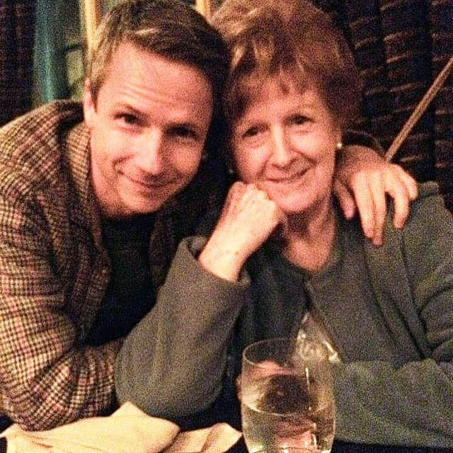 ジョン・キャメロン・ミッチェルさんのインスタグラム写真 - (ジョン・キャメロン・ミッチェルInstagram)「My dear Mum, #JoanAnneCameronMitchell passed today at 1230am MT In Colorado Springs two days before her 87th bday with her loved ones in real and virtual attendance. She was a magnetic powerful charming brave principled woman who left home like a great explorer, met the love of her life in a new nation, encountered Kings, Presidents and Popes  but also could ease into working class Glaswegian wifeyspeak and silence ur “whinin’ and greetin’” with the refrain: “ I never saw a banana till I was 12!” Thank u to all of you who helped with her care thru concerts and merch and fundraisers thru the years esp @vincetaj @wjgridley and #TommyKriegsmann.」9月21日 23時59分 - johncameronmitchell