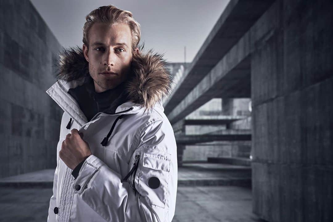 テンソンのインスタグラム：「Our legendary Himalaya jacket is back! 🏔⁠ We took what we loved about the 1972 original, updated it to today's standards, making it the best Himalaya jacket we've made.⁠ ⁠ Visit Tenson.com to get your Himalaya jacket today.⁠ #tenson1951 #theswedishoutdoorbrand #awayofliving」