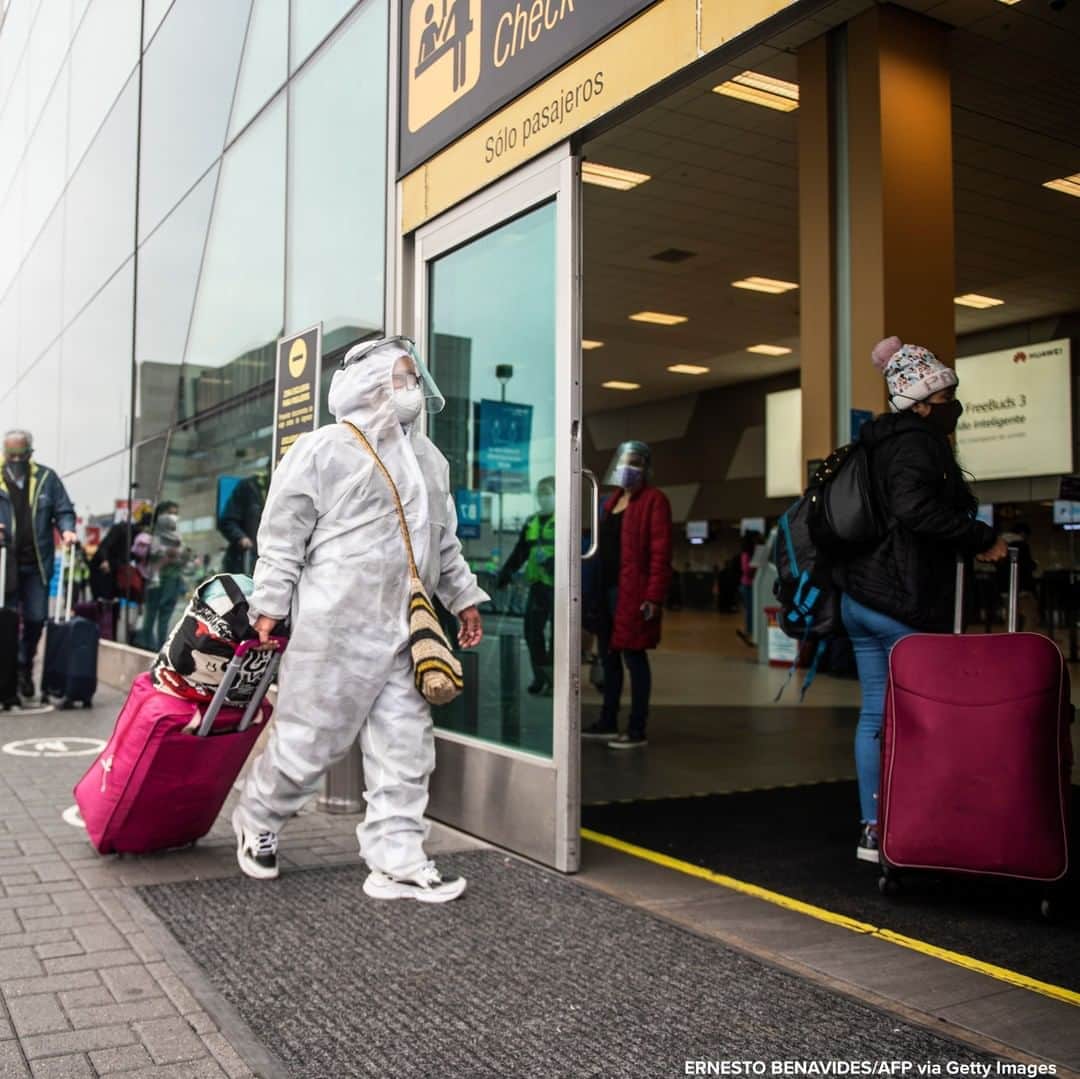 ABC Newsさんのインスタグラム写真 - (ABC NewsInstagram)「A passenger wearing a protective suit and face masks enters to the Jorge Chavez International Airport in Callao, Peru.」10月6日 19時57分 - abcnews