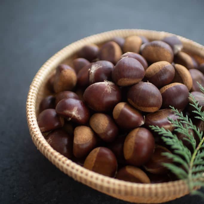 Naomiのインスタグラム：「今年も利平栗🌰」
