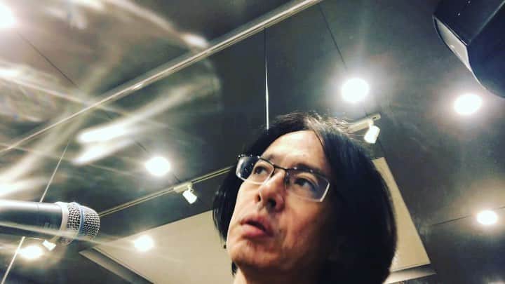 町田康のインスタグラム：「当月17日高円寺JIROKICHIに実演、JIROKICHIがYouTubeチャンネルにて無料配信仕り候。乞う御視聴。#汝我が民に非ズ#もうやめてください#偽善#売名」