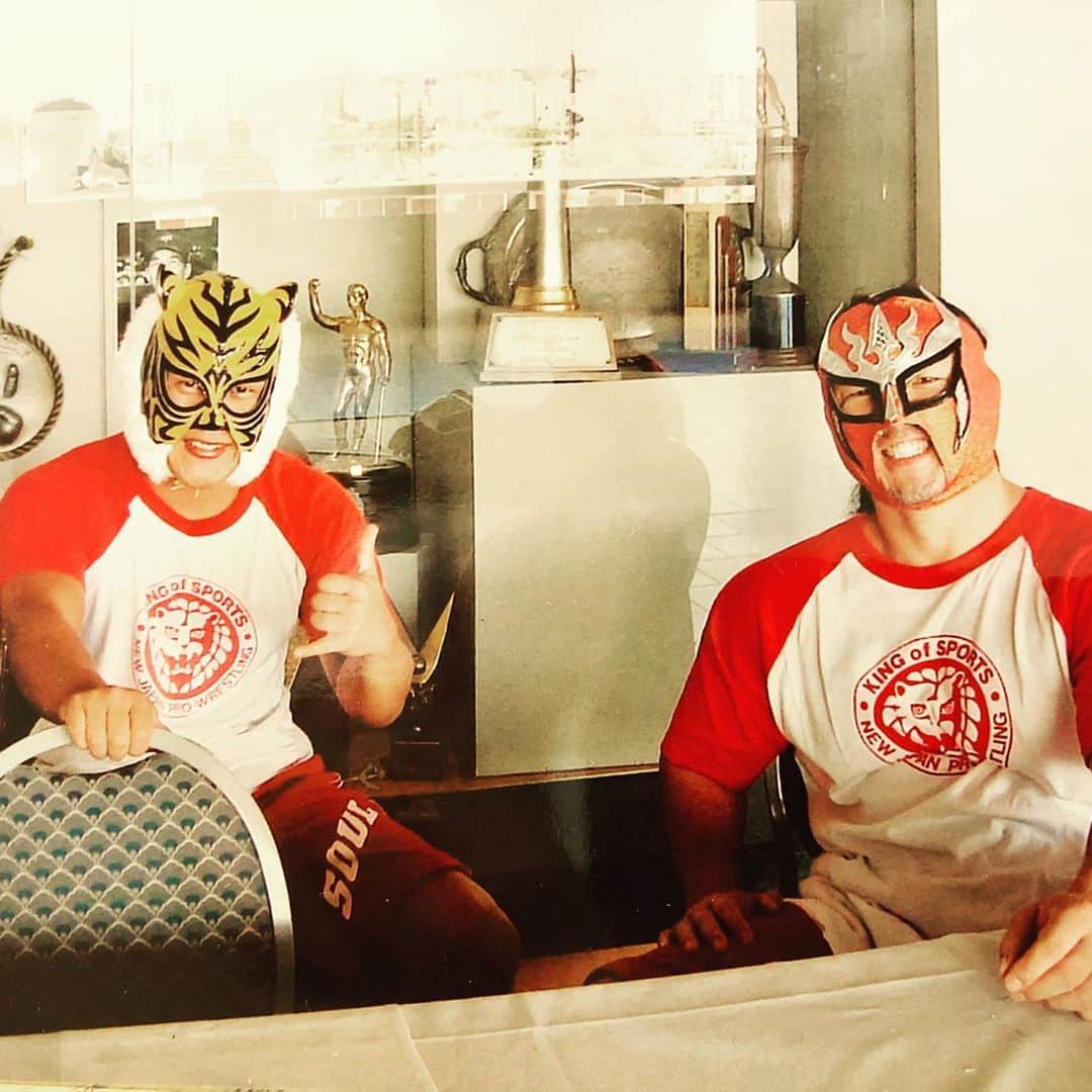 獣神サンダーライガープライベートマスク