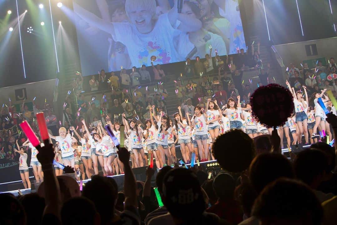 NMB48さんのインスタグラム写真 - (NMB48Instagram)「🗓﻿ ﻿ NMB48 10周年まであと3日。﻿ NMB48の10年間を振り返ります。﻿ ﻿ 【7th Anniversary】﻿ 〜2016.10.9-2017.10.9〜﻿ ﻿ ⚫︎2016年10月18日~19日﻿ 「NMB48 6th Anniversary Live」（神戸ワールド記念ホール）を開催﻿ ﻿ ⚫︎2016年12月28日﻿ 16th Single『僕以外の誰か』発売﻿ ﻿ ⚫︎2017年1月15日﻿ チームN 4th Stage「目撃者」がスタート﻿ ﻿ ⚫︎2017年1月24日﻿ チームM 「アイドルの夜明け」がスタート﻿ ﻿ ⚫︎2017年1月31日﻿ チームBⅡ 4th Stage「恋愛禁止条例」がスタート﻿ ﻿ ⚫︎2017年6月27日﻿ カトレア組 公演「ここにだって天使はいる」がスタート﻿ ﻿ ⚫︎2017年8月14日：タイ、9月29日：香港、10月1日：台湾﻿ 「NMB48 ASIA TOUR 2017」を開催﻿ ﻿ ﻿ to be continued…﻿ ﻿ ﻿ #NMB48 #NMB10周年 ﻿ #NMB48LIVE2020﻿ #history #anniversary﻿」10月6日 19時13分 - nmb48_official