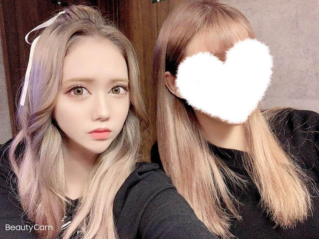 楠みゆうさんのインスタグラム写真 - (楠みゆうInstagram)「久々ハイトーン❤︎めちゃ傷んでるのにトリートメントしてもらったからブリーチしてもサラッサラ😭💓riselみんなも行ってみてね🎶」10月6日 19時14分 - miyuu_yuzuriha