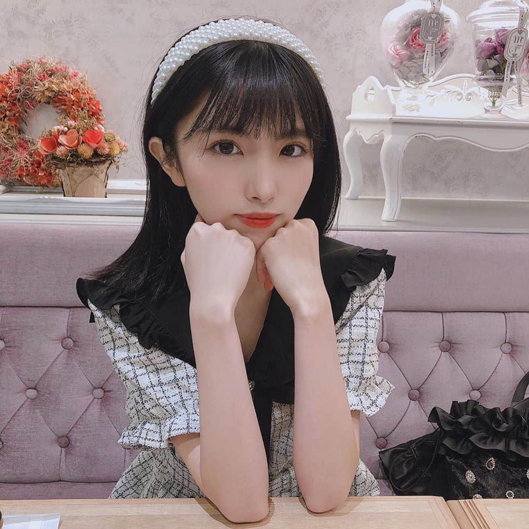 百合香（yurika）のインスタグラム：「友達とご飯食べに行ってきました🦔 #ご飯 #ankrouge」