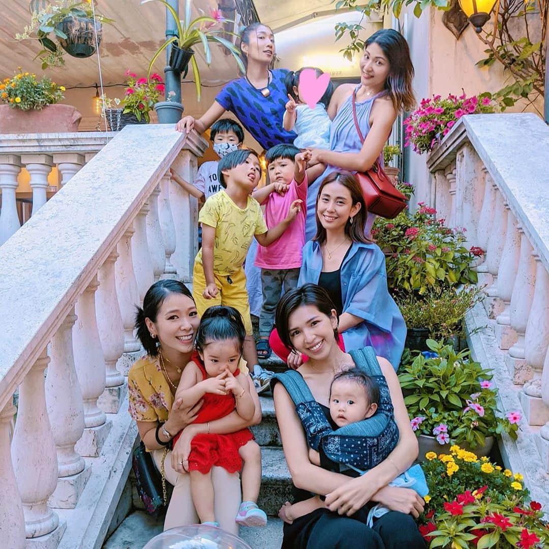 来夏のインスタグラム：「#💖 ちょっと前のだけど📸 キッズが増えて、より楽しみが増えた💕 早くみんなに会いたいなぁ🥰 #girls #bff」