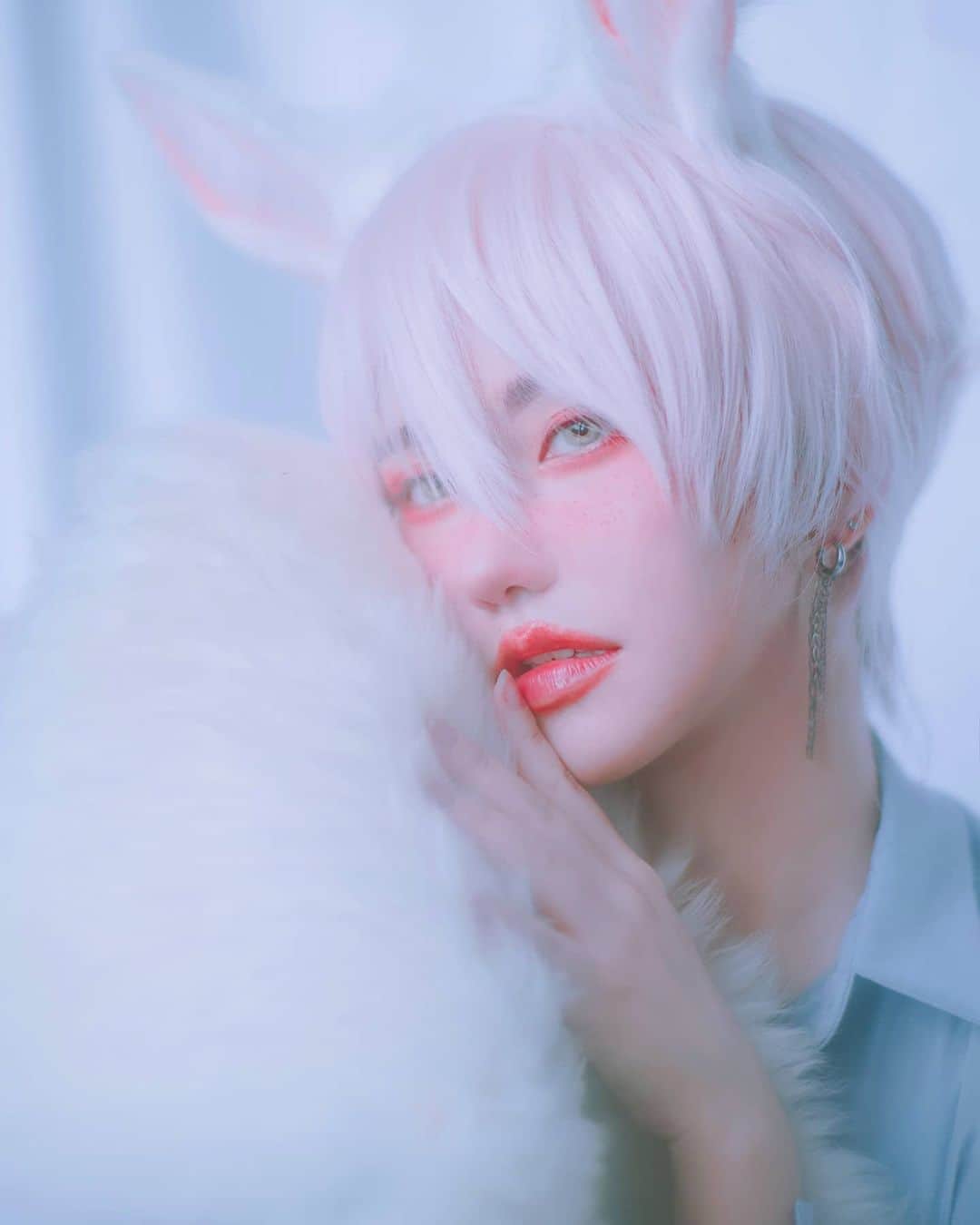 ひかりんさんのインスタグラム写真 - (ひかりんInstagram)「Thinking about peaches 🍑 Hahaha just wanna let you guys know this weekend , we are finally opening up our Minecraft server to everyone ! We are so excited because we've been working hard on it for months , wanting it to be a fun place where we and our fans can chat , build and be creative together. Tomorrow we will release the details on how to join and earn free exclusive merch ! Stay tuned 🤗 . Photo  @lostdumplings #peach #cosplay」10月6日 11時10分 - __hikarin