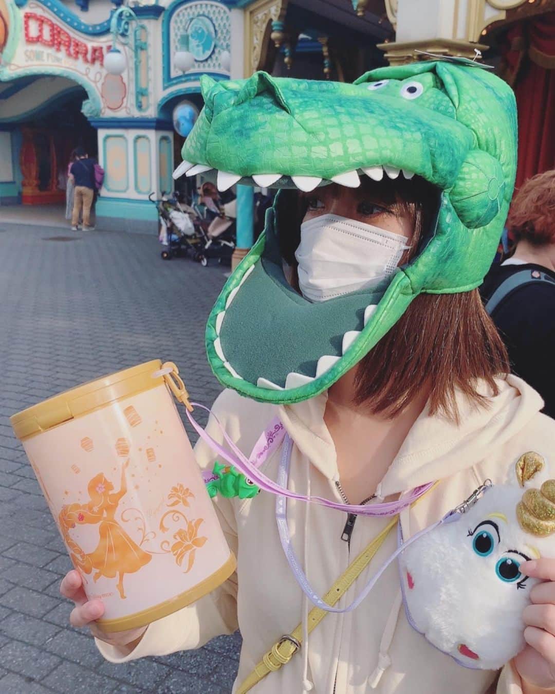 のインスタグラム：「姪っ子とディズニーシー🧸✨ 幸せな時間でした😌💕」