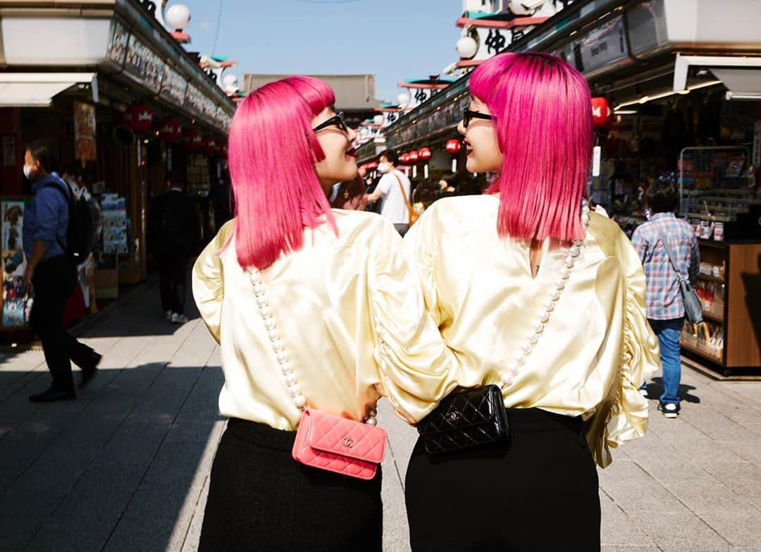 AMIさんのインスタグラム写真 - (AMIInstagram)「AMIAYA STREET SNAP  VOL7 @chanelofficial 🌹 今日2021ssのcollectionが発表されるからとっても楽しみ🦋  photo by @p.hayato   #amiaya_streetsnap  #lovefashion_loveyourself  #chanelspringsummer  #amiayaの勝手にオフランウェイ」10月6日 12時19分 - amixxamiaya