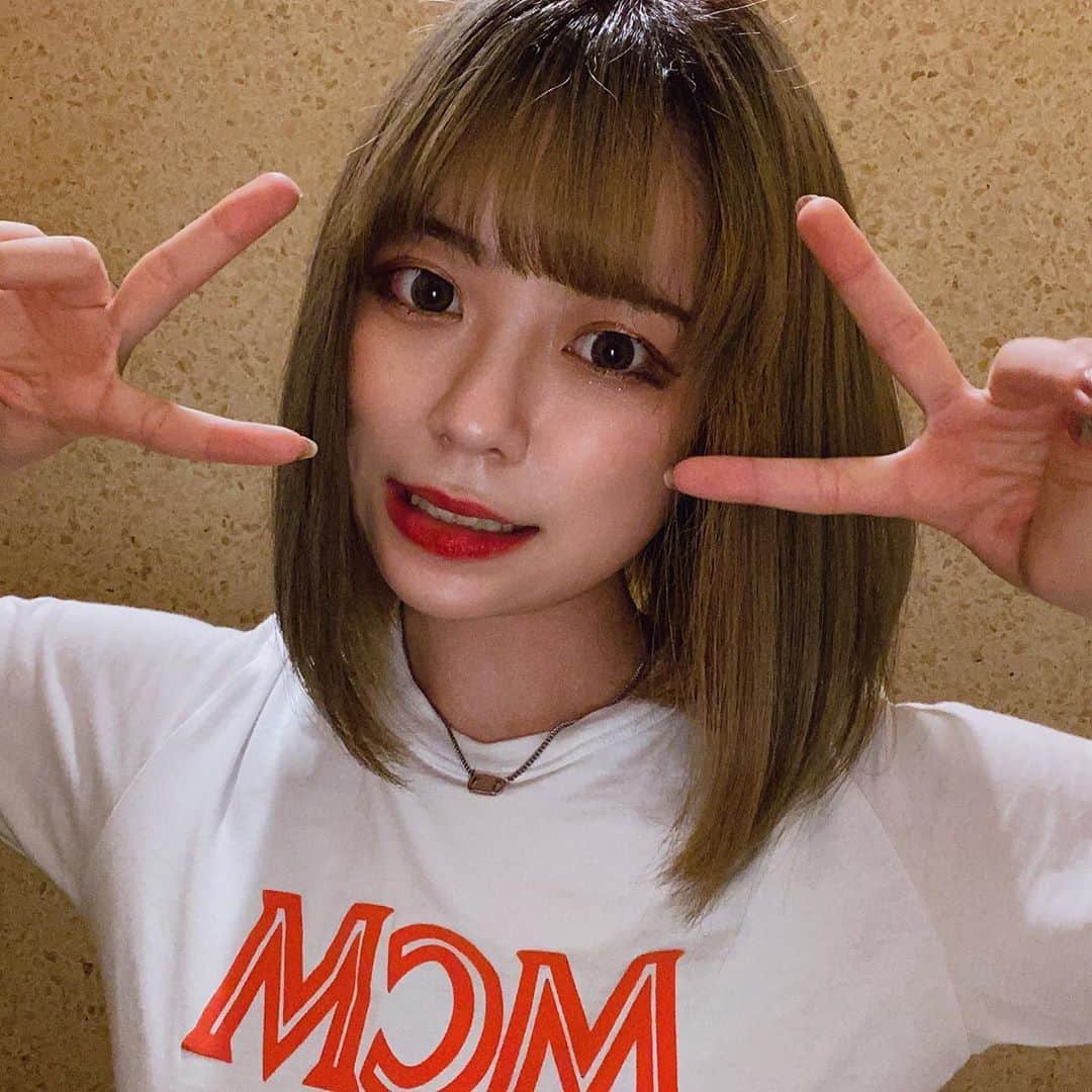 のインスタグラム：「だいすきだよー」