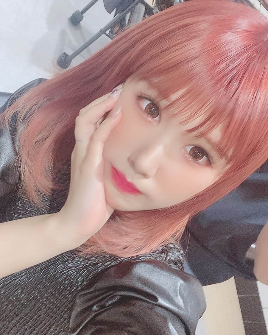 涼宮琴音のインスタグラム：「こんにちは〜🥨🍭」