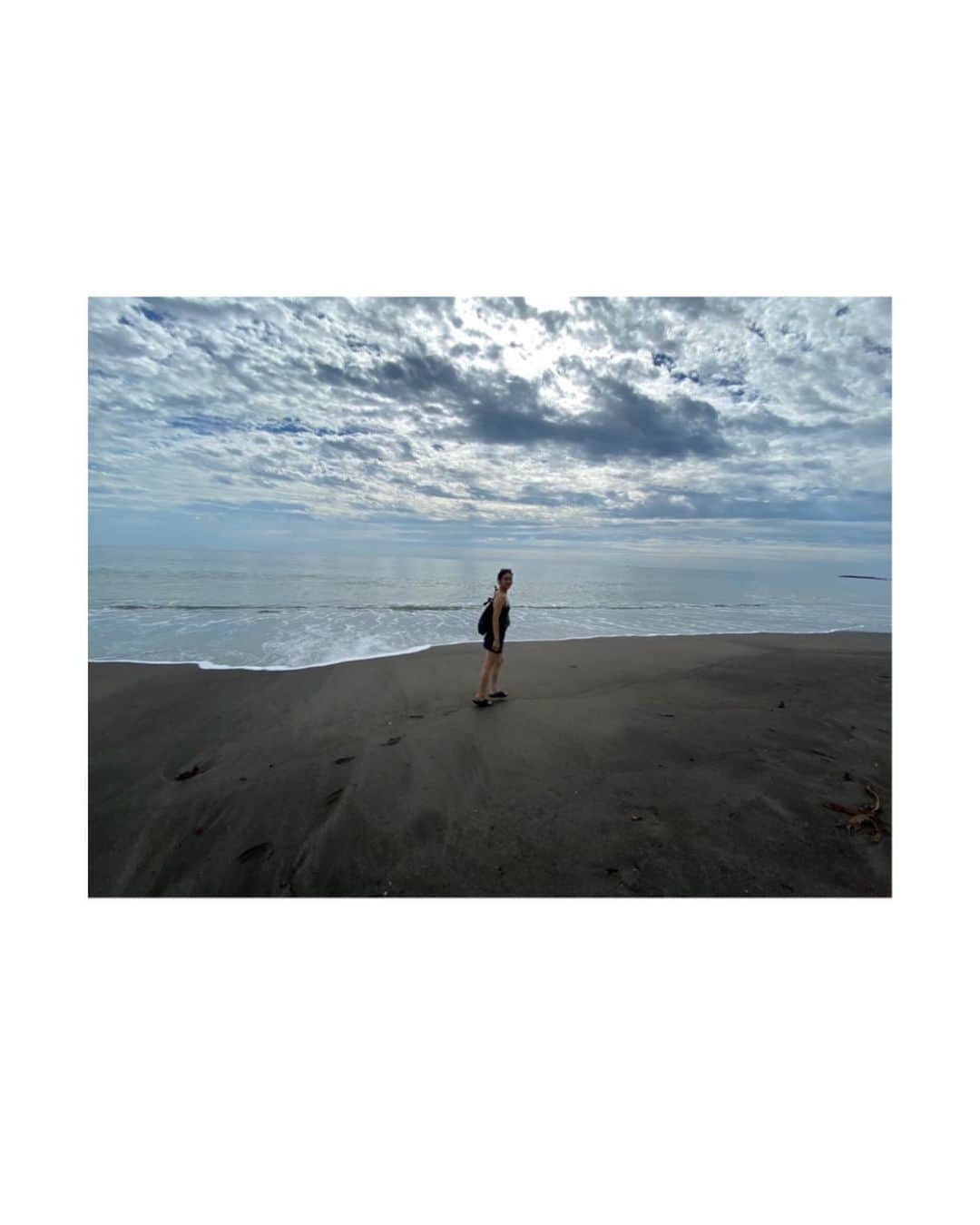 のインスタグラム：「👣」