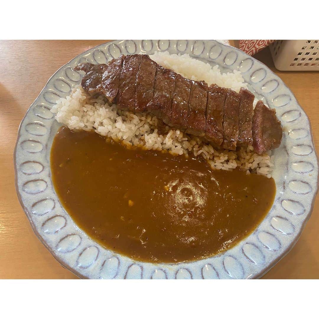 舘谷春香のグルメインスタ