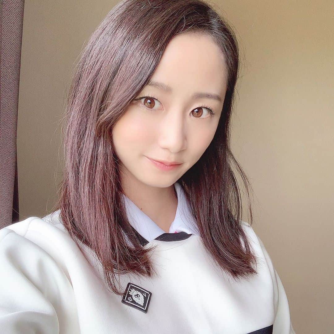 筒井萌子のインスタグラム：「* 【📣お知らせ🐻】 10/5発売 EVENみてね‎ 𓆸 golf game⛳️のページはᏙ12を着て出てます◡̈⋆  ‎⑅∙˚┈┈┈┈┈┈┈┈┈┈┈┈˚∙⑅ wear⇒ @v12golf_official  ⑅∙˚┈┈┈┈┈┈┈┈┈┈┈┈˚∙⑅ ・ #筒井萌子 #女優 #actress #モデル #model #岡山  #shooting #instagood #instalike #撮影 #followme #instalike #ゴルフ #ゴルフ女子 #ゴルフコーデ #골프 #좋아요반사 #좋아요그램 #좋아요환영 #데일리그램 #패션 #오오티디 #카페  #コンバースゴルフ #v12」