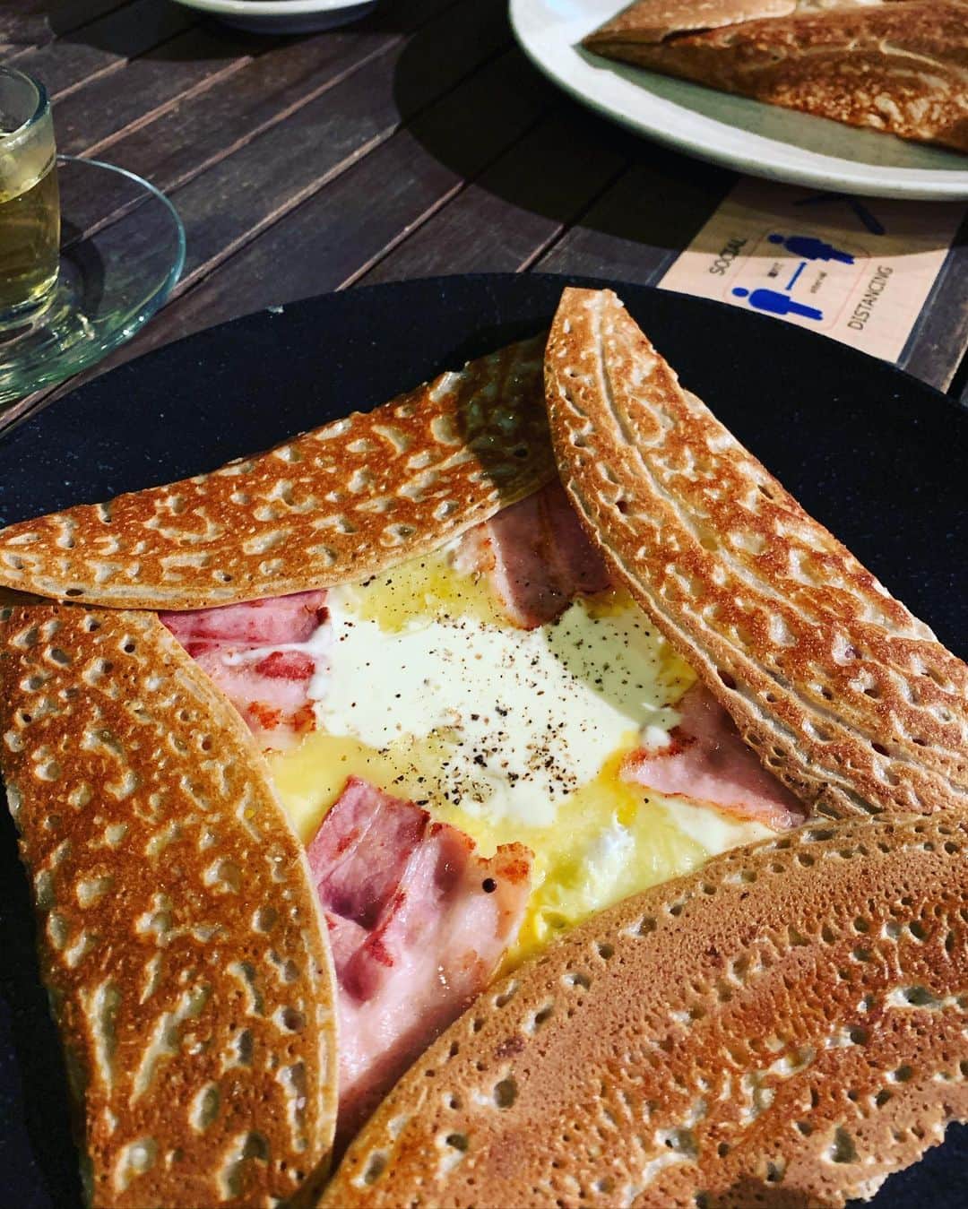 YURIのインスタグラム：「このガレット、めーちゃ美味かった🥰#galette #tokyo #japan #foodporn」