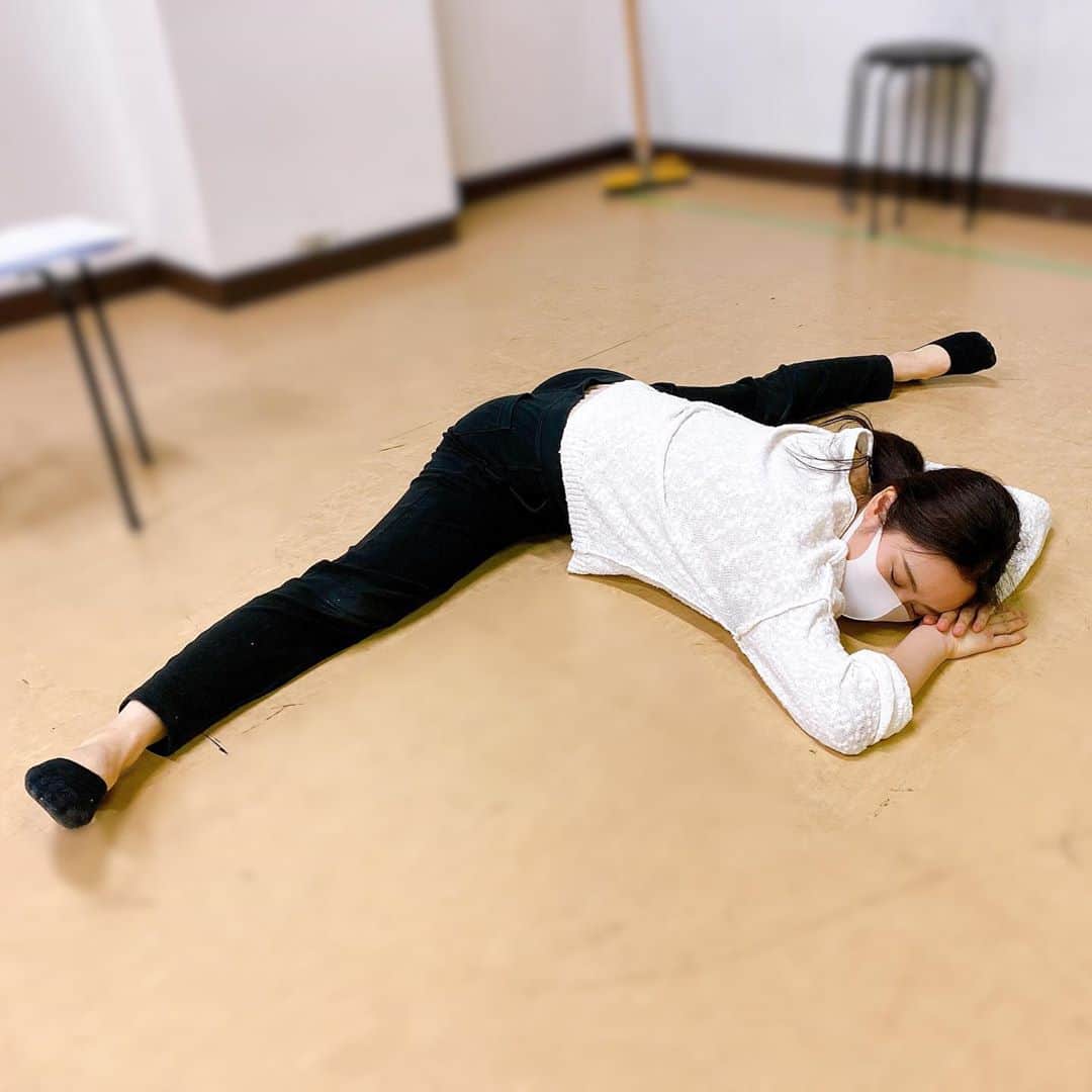 鈴木芳奈のインスタグラム：「🔔おしらせ 明日10/7(水)20:30〜 インスタライブやるよおおお〜 みんなあつまれ〜👀 その前に稽古いってくるねっ^ ^ ［Instagram］ @tachibana_kanna https://www.instagram.com/tachibana_kanna/  #インスタライブ #橘芳奈 #女優 #山形 #山形県 #山形出身」
