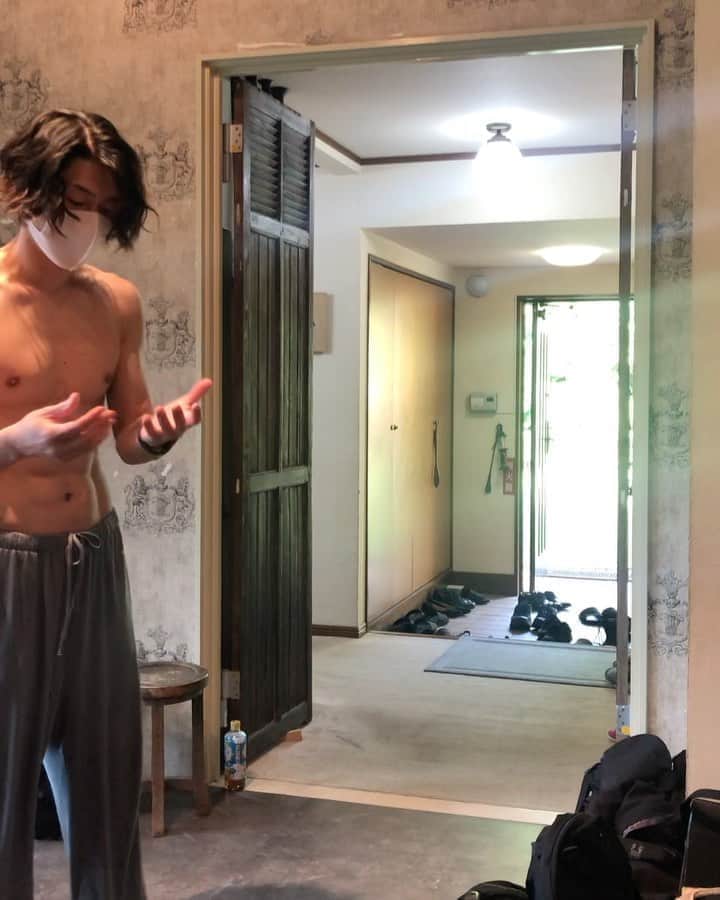 樽美酒研二さんのインスタグラム写真 樽美酒研二instagram 半身浴 今日も素敵な一日をありがとうございました 無事に2日目終了 叫び過ぎてすでに喉カッサカサだけど笑 ラストは喉をぶち壊す勢いで弾けたいと思います 泣いても笑ってもファイナル