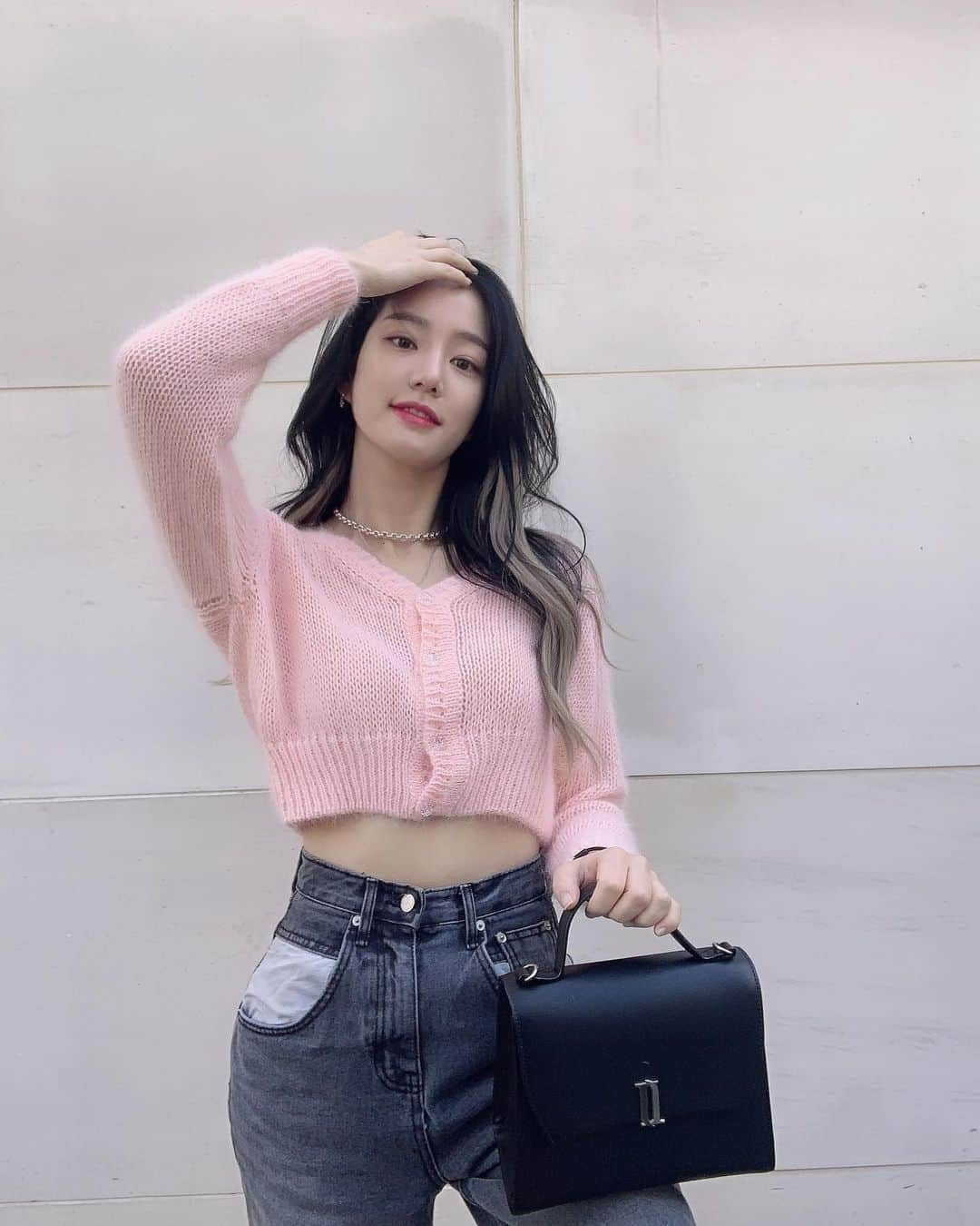 イ・ユビさんのインスタグラム写真 - (イ・ユビInstagram)「J.estina bag X Yubi 💕」10月6日 16時26分 - yubi_190