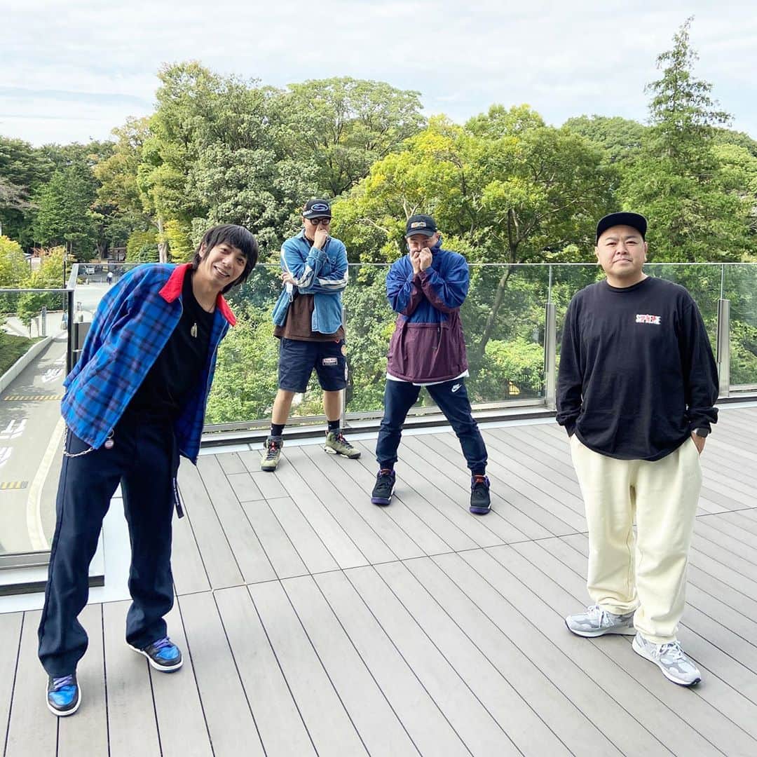 大地洋輔のインスタグラム：「朝からこのメンバーで BEAMSさんにお邪魔してきました！！  また詳細ご報告しますー！  楽しかった😄😄😄😄  #スニーカー同好会」