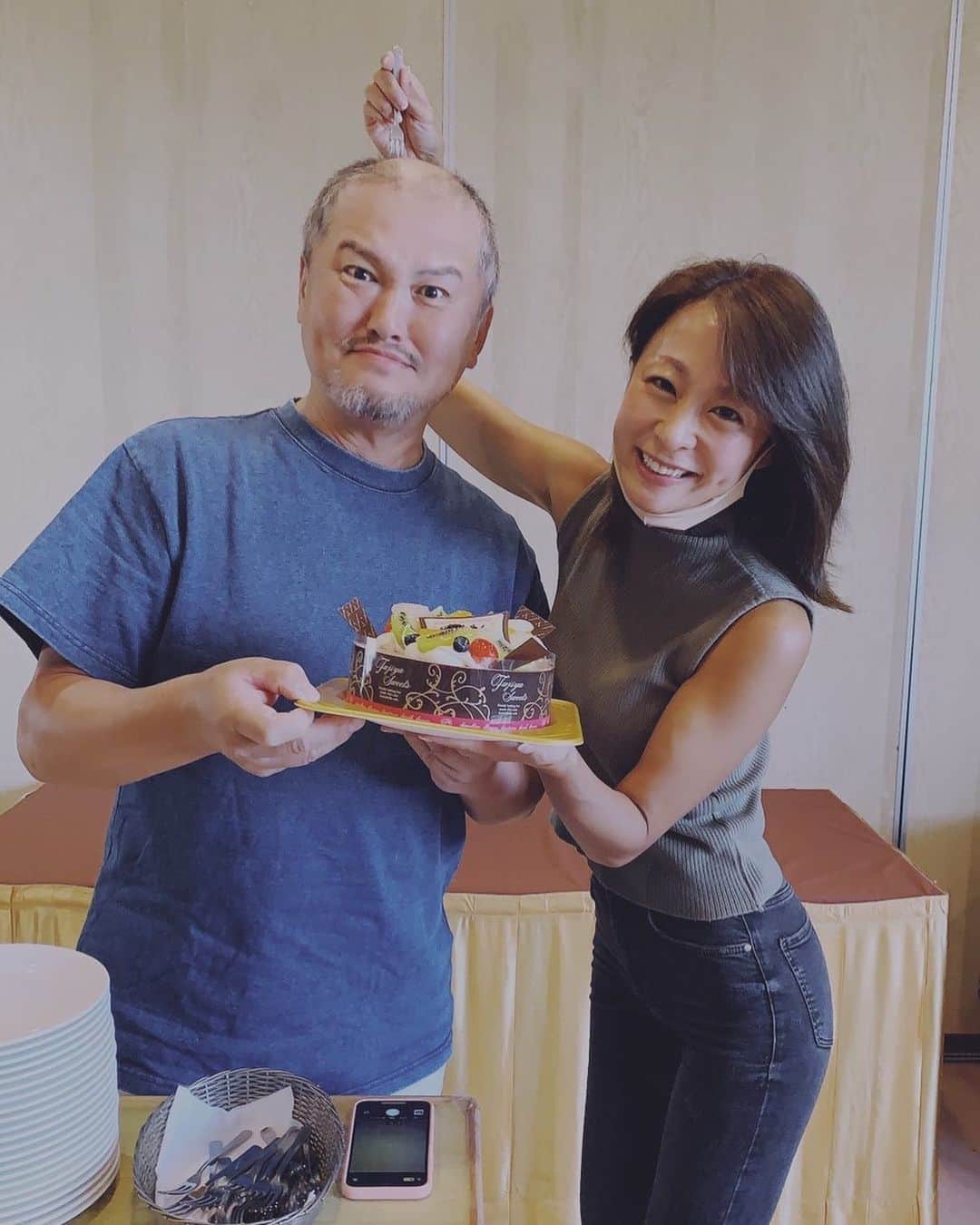 相川友希のインスタグラム：「大好きな東京のお父さん。 お父さんと言ったら怒られるか！！笑 うーん。。お兄さん、、、うーん。いつもいつもいつも人想い。 #ありがとう　#大好き　#ずっと元気でいて欲しい人　#怖い人じゃないよ　#周りの人を大切にしてくれてありがとう　#感謝　#今年で5年目かも　#出会って6.7年？　#ゴルフ　#メンバーもお世話してくれてる　#声が大きい　#ハートハゲ　#これからもよろしくお願いします」