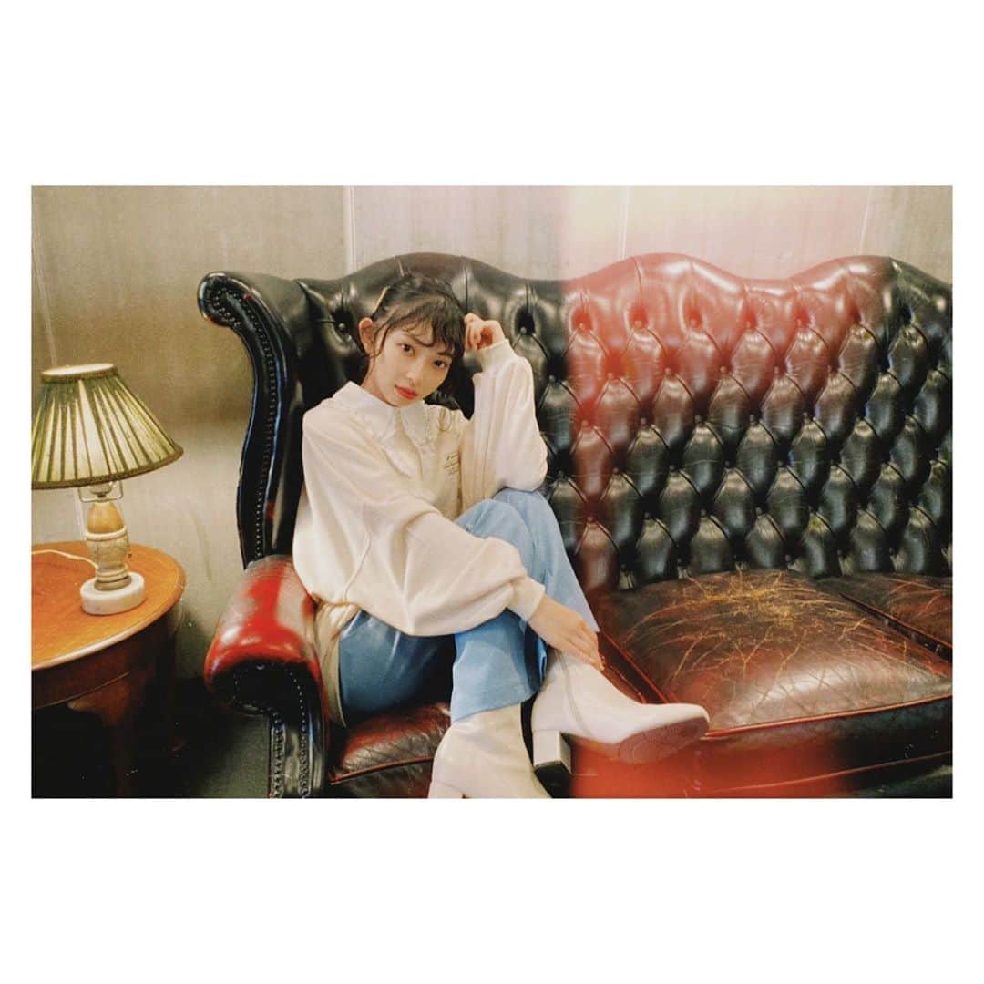 辻野かなみのインスタグラム：「❤︎﻿ ﻿ ハロウィン🎃の季節ですね〜👻﻿ ﻿ 何か仮装してみよっかな〜🍭﻿ ﻿ ﻿ film風カメラ🎞﻿ #Dazzカメラ﻿ #SPINNS #秋冬 #コーデ #ハロウィン﻿ #instagood #instalike #followme﻿ ﻿」