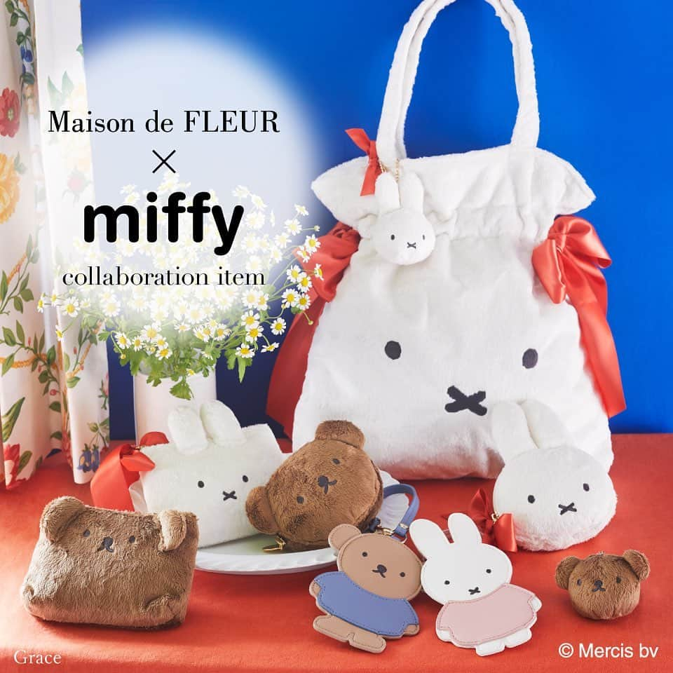 maisondefleur_pressさんのインスタグラム写真 - (maisondefleur_pressInstagram)「. Maison de FLEUR × miffiy . ミッフィー65周年を記念し、 Maison de FLEURから miffiyシリーズが初登場✨ . 全国ショップにて10/9(fri)より販売開始！ . ミッフィーは小さなうさぎの女の子。 オランダの絵本作家のディック・ブルーナさんが 描いた絵本の主人公です。 . コラボレーションアイテムには、 正直で純真で勇気があり、 いつも新しいことに興味津々なミッフィーと、 冒険心いっぱいで少しおっちょこちょいなくまの男の子ボリスが トートバッグ、ポーチ、コインケース、チャーム、カードケースになって登場♫ . これからの時期に気持ち良い 肌ざわりの良いファー生地に お顔を刺繍致しました✨ . 裏地にはミッフィーとボリスのイラストが...♫ . 公式通販ストライプクラブでは 10/29(thu)20:00より販売開始です！ 初のコラボレーションアイテムをお見逃しなく！ . <商品詳細> ♦Miffyダブルリボントートバッグ ￥5,590＋tax ♦Miffyポーチ ￥3,590＋tax ♦Borisポーチ ￥3,590＋tax ♦Miffyコインケース ￥3,290＋tax ♦Borisコインケース ￥3,290＋tax ♦Borisカードケース ￥3,990＋tax ♦Miffyチャーム ￥2,590＋tax ♦Borisチャーム ￥2,590＋tax ♦Miffyカードケース ￥3,990＋tax . ※お一人様1アイテム1カラー2点まで ※発売日初日のお取り置き不可。2日目以降、店頭在庫がまだあればお取り置き可能です。 ※アウトレット店でのお取り扱いはございません . . #maisondefleur#メゾンドフルール#フルール#フルール女子 #miffiy #ミッフィー #ミッフィーグッズ#ミッフィースタイル #ミッフィー好きと繋がりたい#ミッフィー好き#ミッフィーちゃん #ミッフィーコラボ#ボリス#可愛い #かわいい #可愛いものが好き #かわいいものが好き #トートバッグ #ポーチ #チャーム #カードケース #コインケース#コラボレーション #コラボ #コラボアイテム .」10月6日 17時58分 - maisondefleur_press