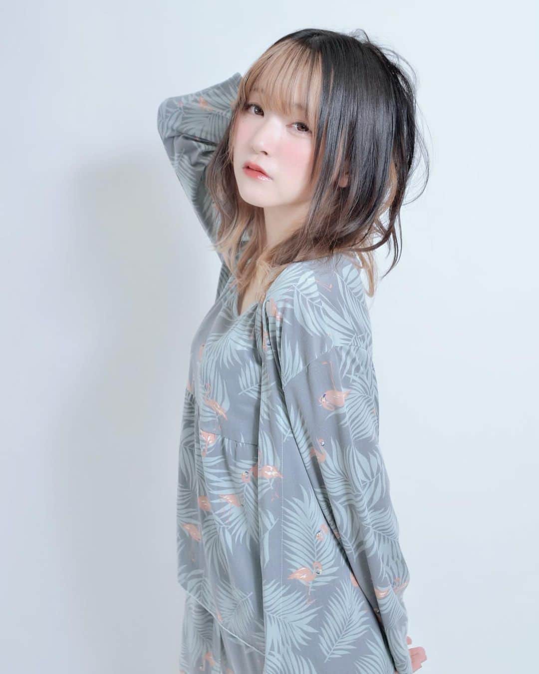 霧宮てんのインスタグラム：「部屋着女子だよ(*'ω'*)」