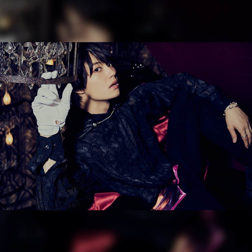 M!LKオフィシャルInstagramのインスタグラム：「2020.10.25(SUN) #SEXYHALLOWEEN  〜WHO IS VAMPIRE〜🧛‍♂️🎃 #MILK」